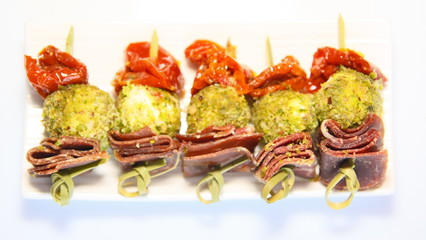 Brochettes bambou