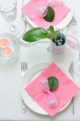 Holiday tableware