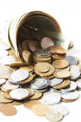 horn from dollar denominations with fine coins