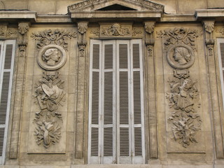 façade de caractere