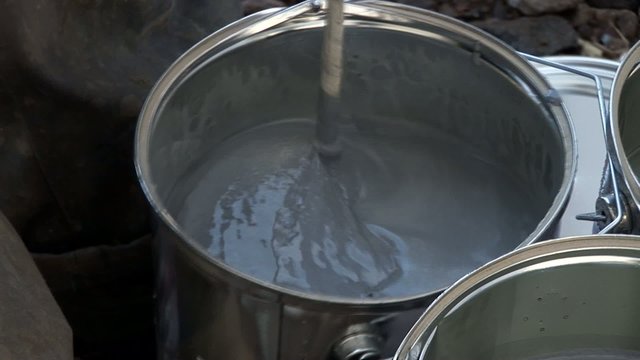 Farbe r&uuml;hren