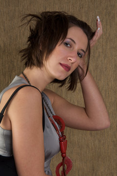 dolore trasandata spettinata triste capelli