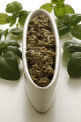 Pesto alla genovese - Cucina della Liguria