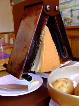 fromage et appareil a raclette