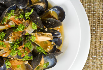 Steamed Mussels in Tomato and Garlic Broth