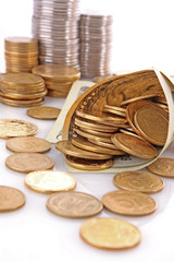 Horn from dollar denominations with coins