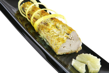 tuna chunk served with lemon