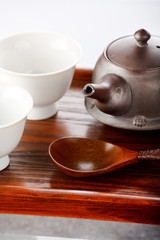 tea bowls with teapot.