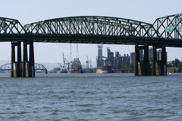 Fototapeta premium The Interstate 5 bridge over the Columbia River.