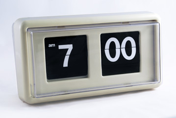 vintage white clock 01