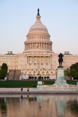 Fototapeta premium Capitol Hill at sunset