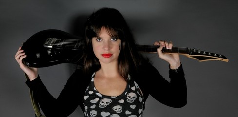 fille musique chanteuse