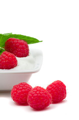 Raspberry yogurt