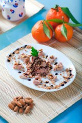 Tuna and Almonds with Vinegar Glaze