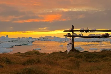 Plexiglas foto achterwand Klaar voor de jacht in Jakobshavn, Groenland W. © Erik Ensted