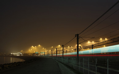 Fototapeta na wymiar railway at night