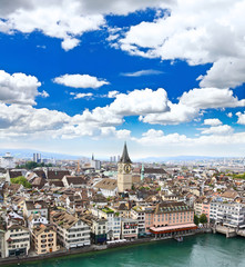 Fototapeta na wymiar Widok z lotu ptaka miasto w Zurychu