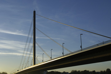 Obraz premium Brücke Himmel Tag