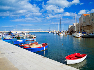 Fototapeta na wymiar Krajobraz widok na port Giovinazzo. Apulia.