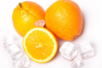 Papier Peint photo autocollant Dans la glace Oranges froides