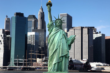 classical NY - statue of Liberty background Manhattan