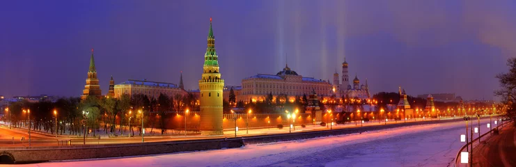 Foto op Plexiglas Kremlin in de winterochtend © Vladimir Borzilov