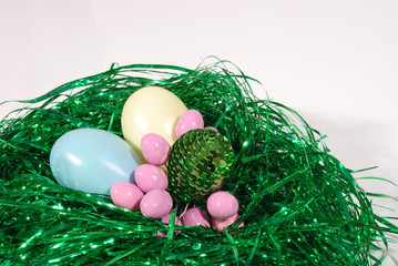 Ostereier in Osternest