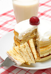 pancakes with cream and cherries