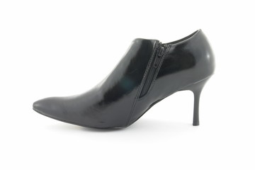 Escarpins à talons noirs en cuir