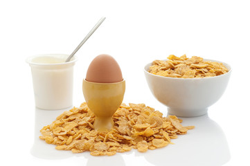 yogurt uovo e cereali