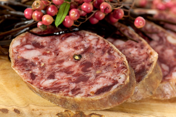 Gourmet Pepper Salami with garlic and seaweed
