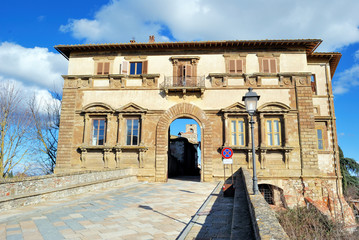 Palazzo Campana, Colle val d'Elsa