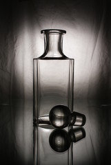 Glass bottle / karafka - obrazy, fototapety, plakaty