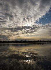 Fototapeta premium clouds above lake