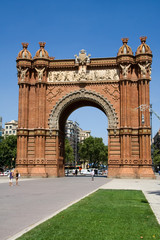 Fototapeta na wymiar Łuk Triumfalny w Barcelonie