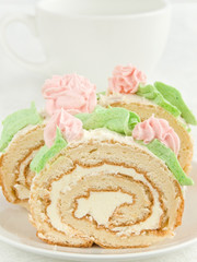 Cream roll