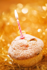 Geburtstagskuchen mit Kerze