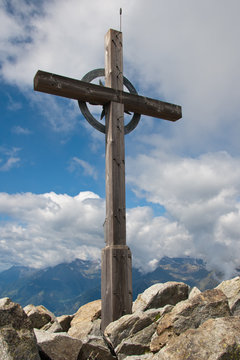 Gipfelkreuz Ifinger (2.581 m)