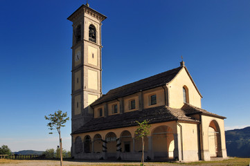 Fototapeta na wymiar Kościół Fuipiano - Bergamo