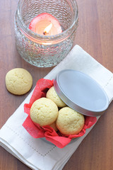 Cookies in a round box