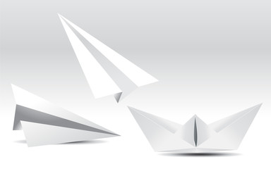 Fototapeta premium paper airplane and boat