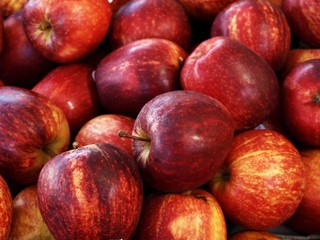 apples red