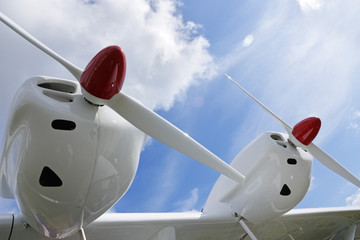The engine and the propellers of the easy plane
