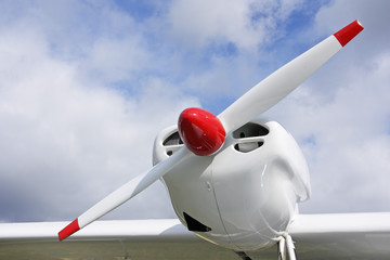 The engine and the propeller of the easy plane