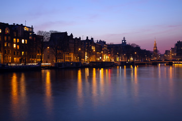 Fototapeta na wymiar Evening in Amsterdam
