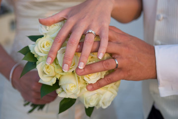 Obraz na płótnie Canvas Wedding Bouquet & Rings