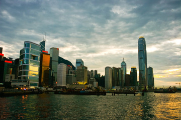 Obraz premium Sunset scene in Hong Kong Island side (Hong Kong, China)