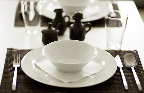 schlichter tisch