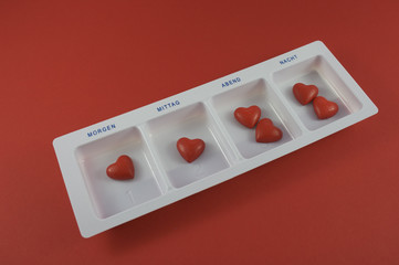 Tablettenbox_mit_Herzen