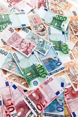 Tschechische Kronen und EuroBanknoten